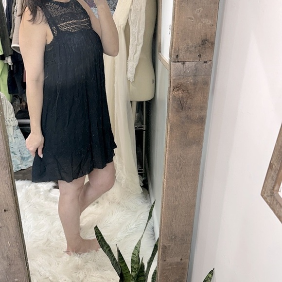 Black dress size small/medium - Picture 3 of 9